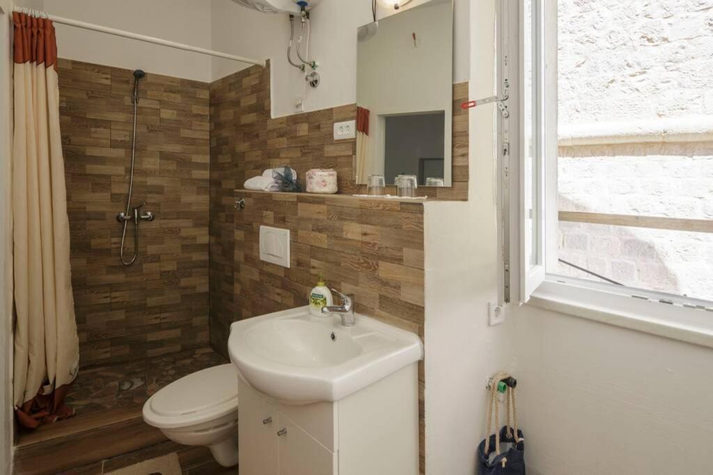 Apartment Esa Komiža Zewnętrze zdjęcie
