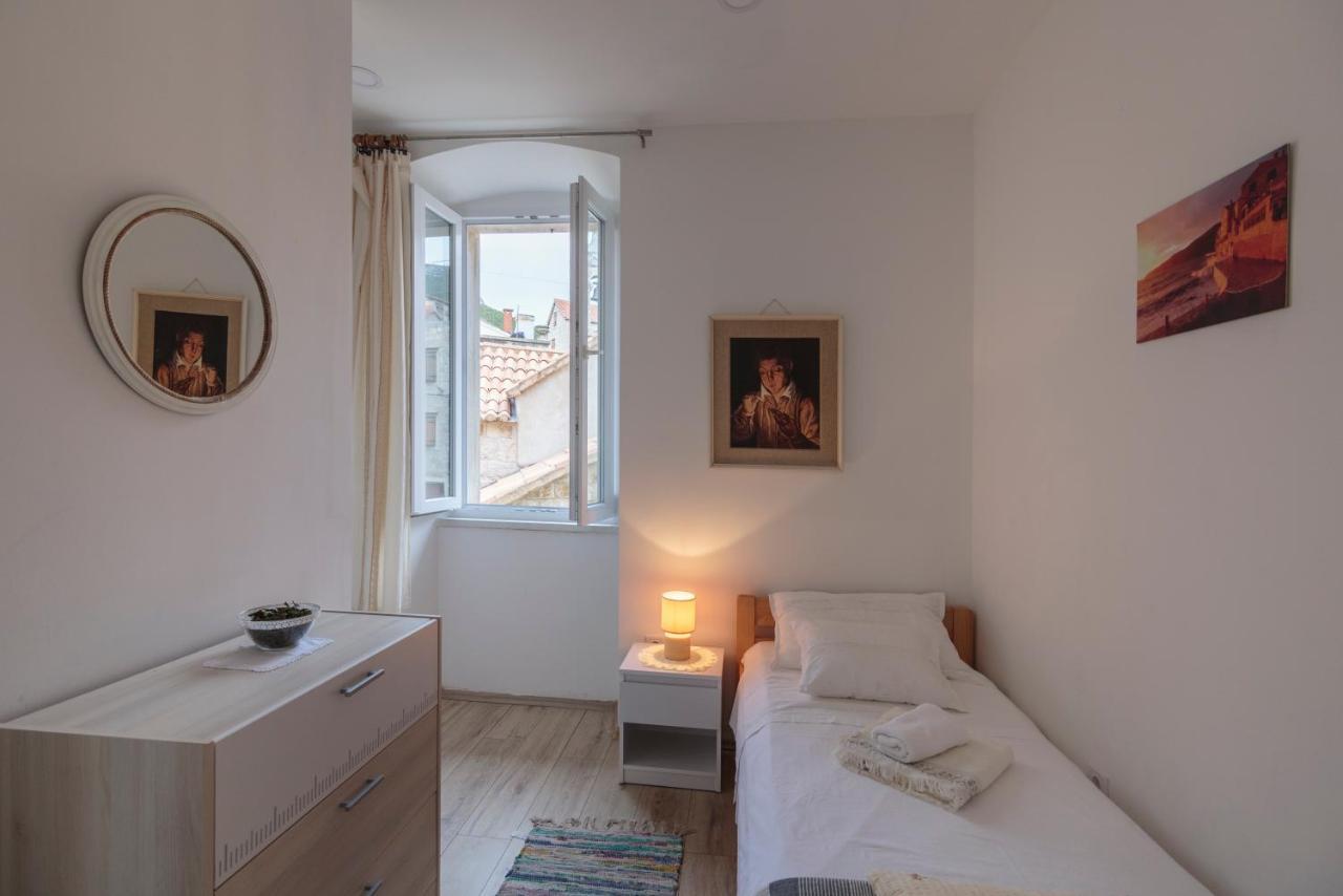 Apartment Esa Komiža Zewnętrze zdjęcie