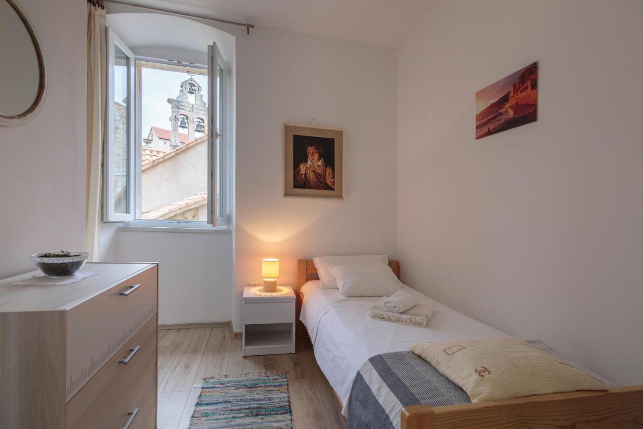 Apartment Esa Komiža Zewnętrze zdjęcie